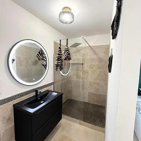 Chic T2 Lumineux Avec Garage *